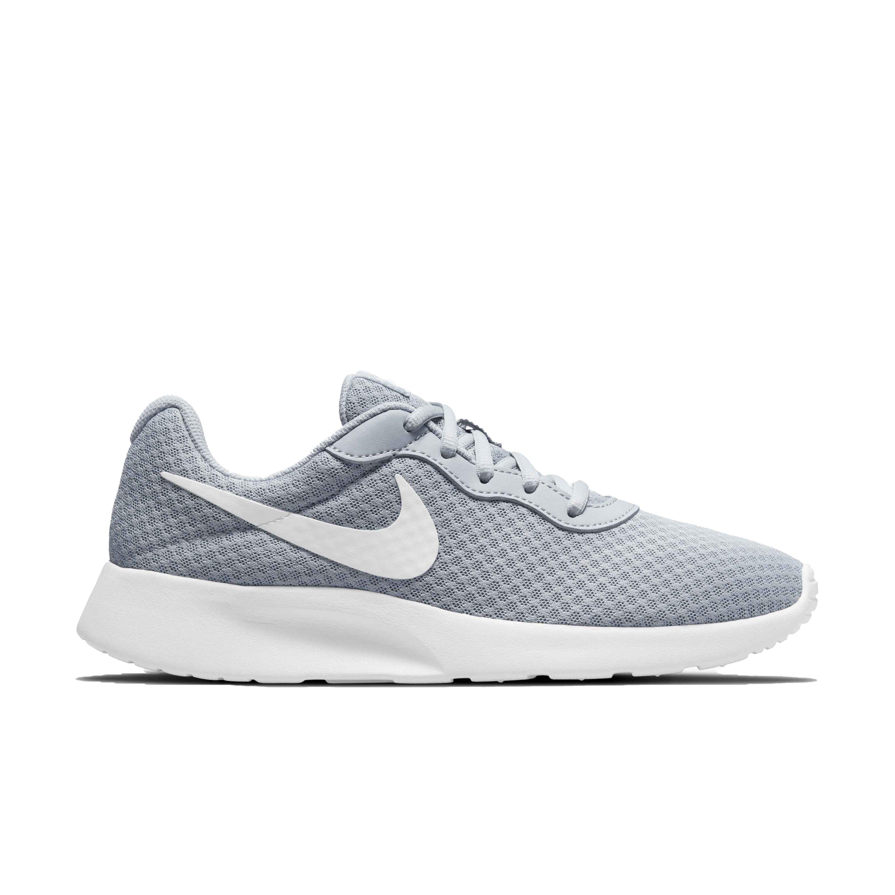 White nike shop womens tanjun